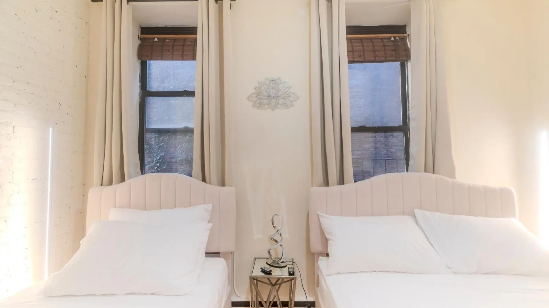 East Village Center Apartment W Full Amenities Great New York Location