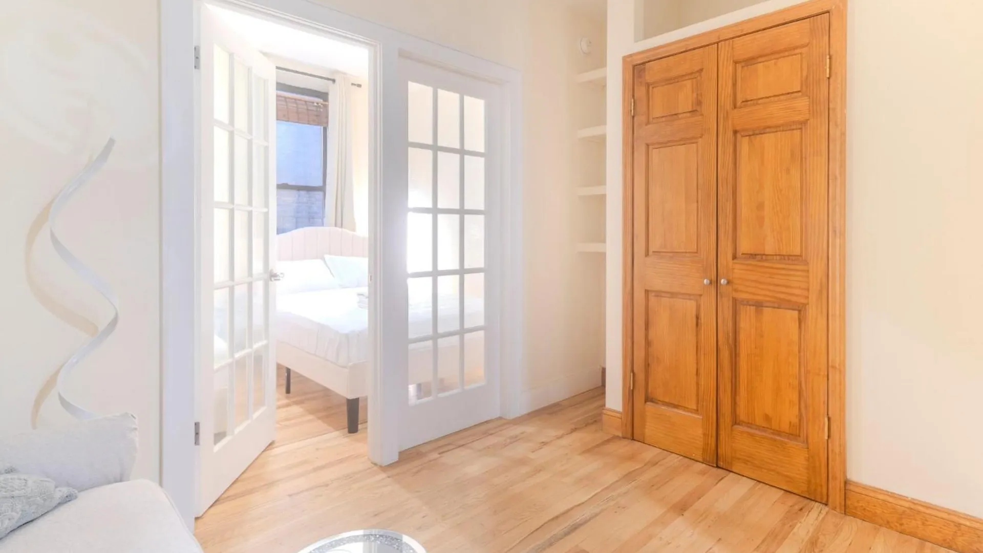East Village Center Apartment W Full Amenities Great New York Location