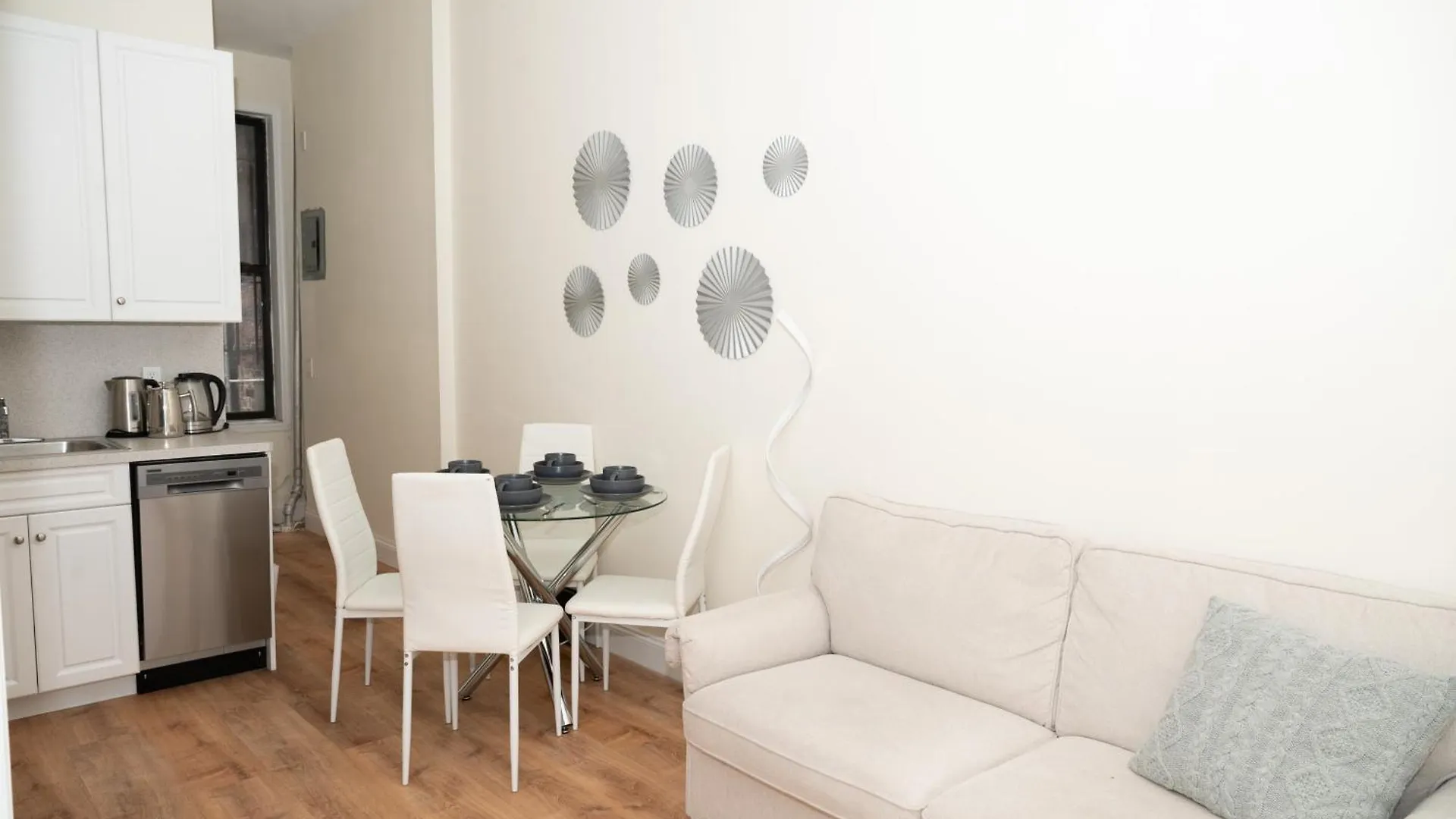 East Village Center Apartment W Full Amenities Great New York Location 米国