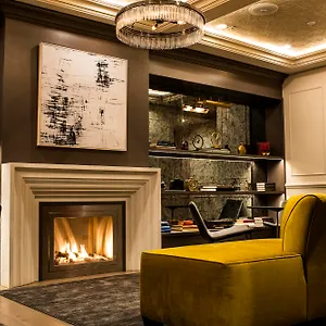 32 32 Hotell