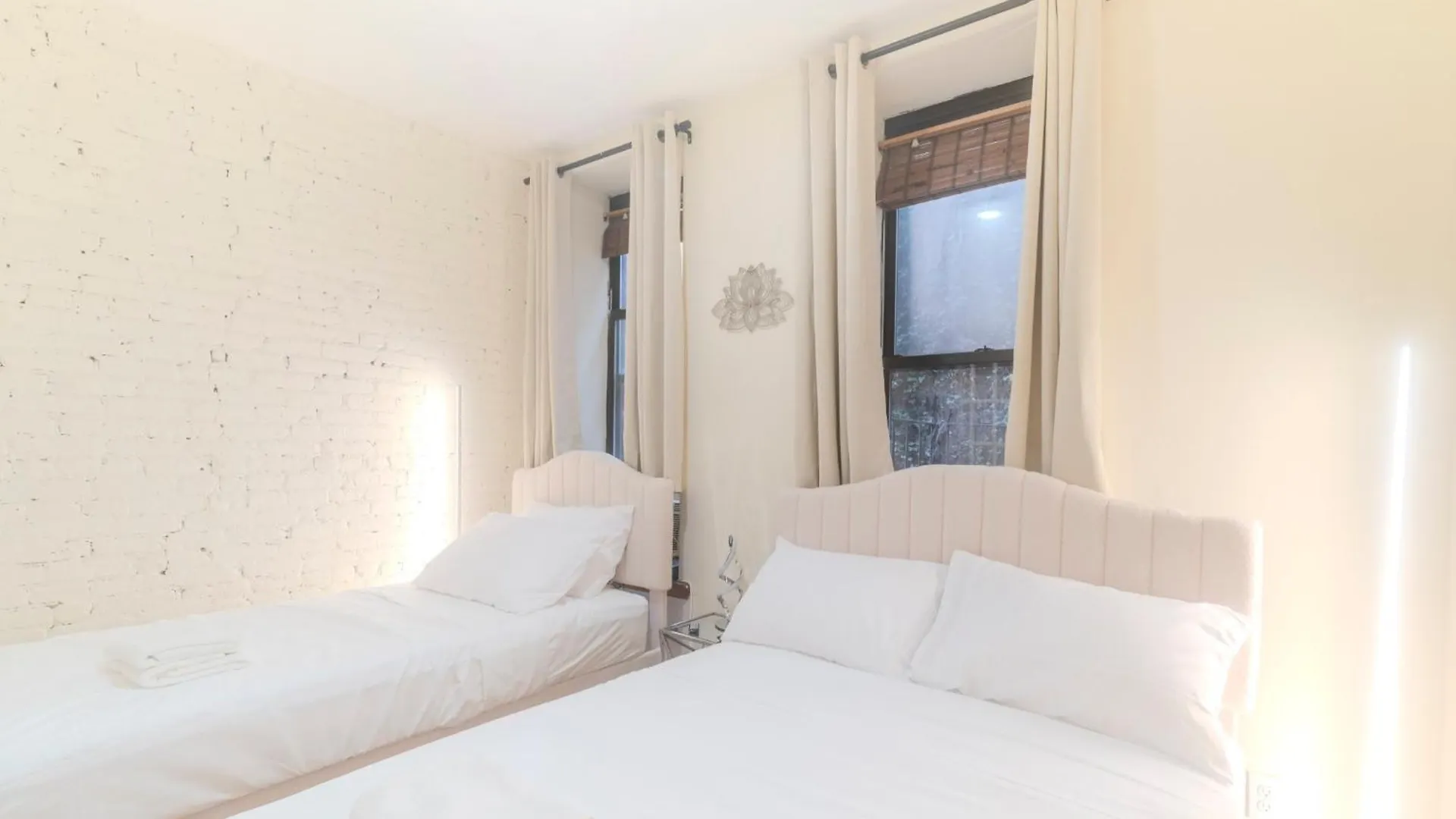 East Village Center Apartment W Full Amenities Great New York Location United States
