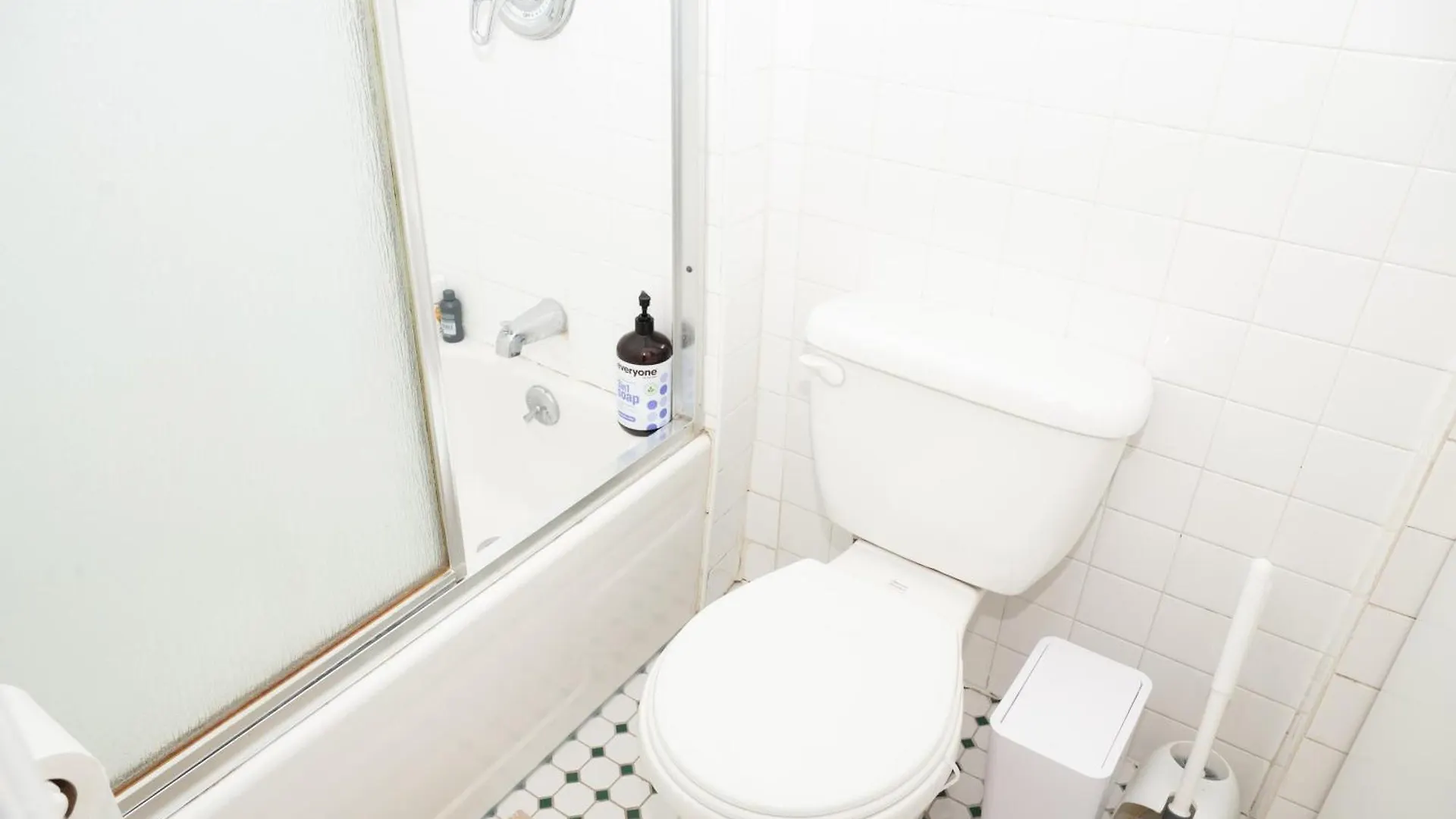 East Village Center Apartment W Full Amenities Great New York Location